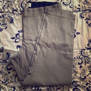ELLE grey cropped pants